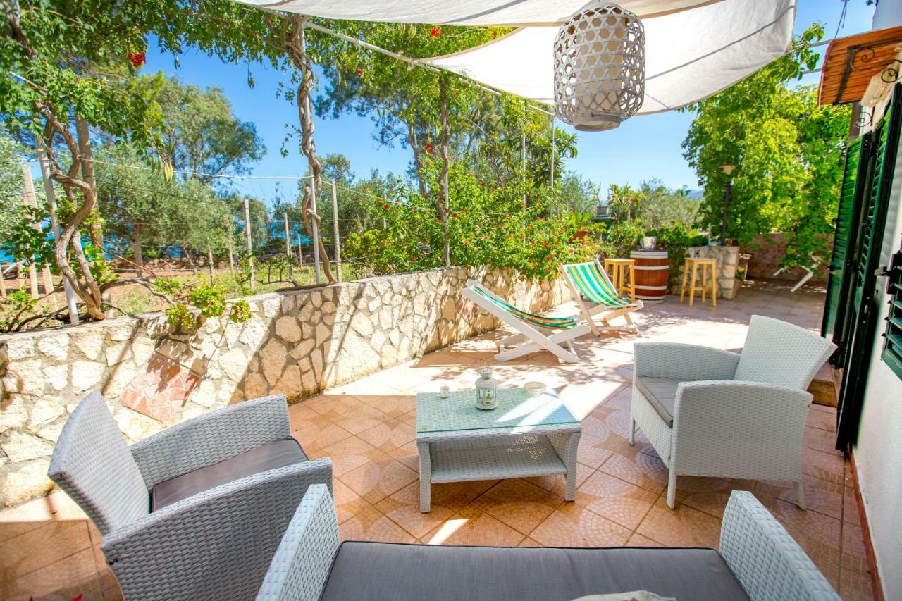 Casa Bianca Rais Gerbi Apartment Finale Luaran gambar