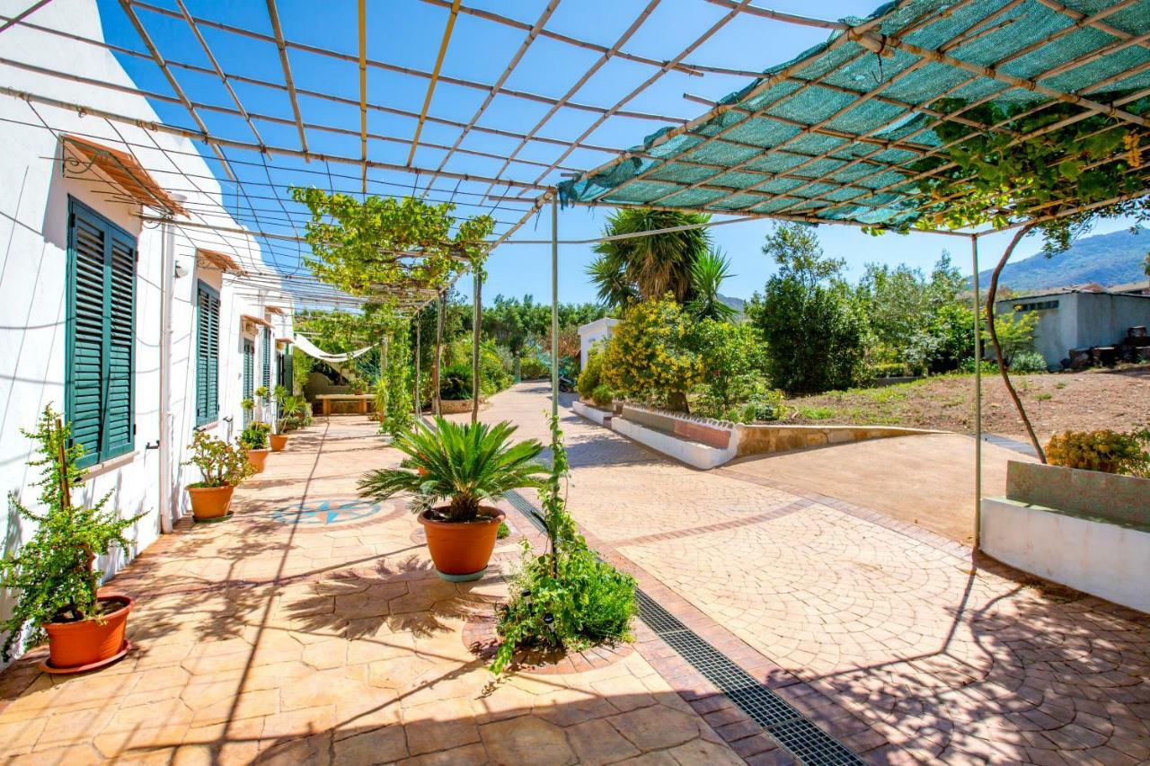 Casa Bianca Rais Gerbi Apartment Finale Luaran gambar
